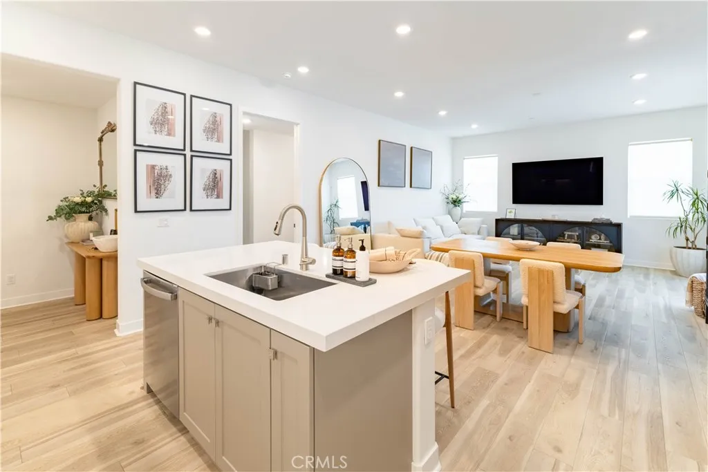 Additional image 54 of 147 Sash, Irvine, CA 92618