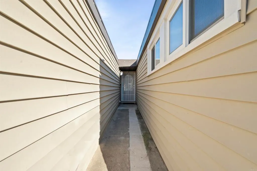 3457 Angwin Drive, San Diego, CA 92123