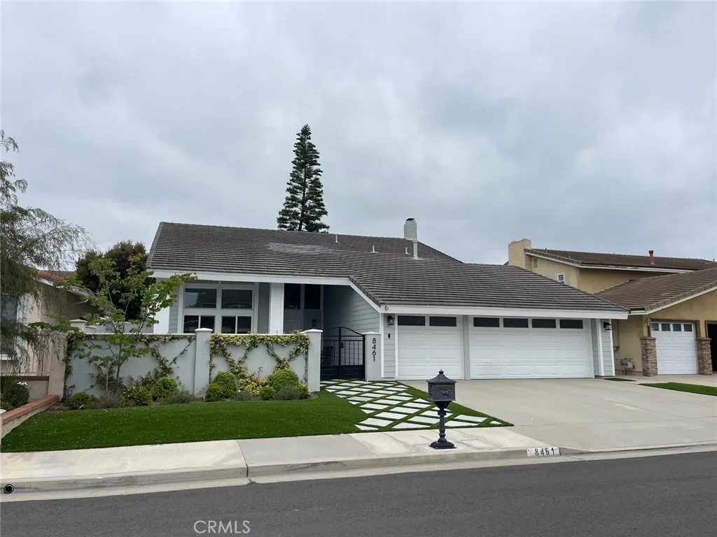8461 Velvet Cir, Huntington Beach, CA 92646