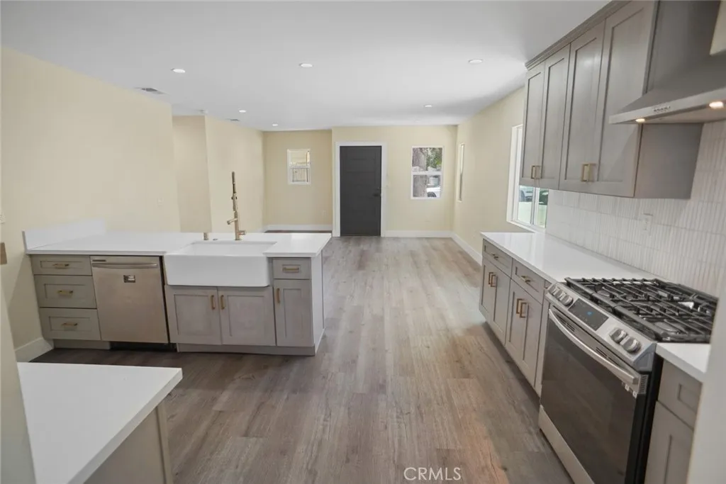 Additional image 27 of 3123 Hyde Park Boulevard, Los Angeles, CA 90043