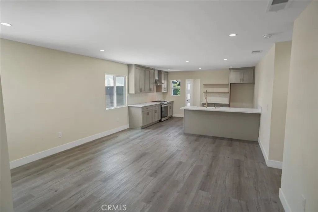 Additional image 30 of 3123 Hyde Park Boulevard, Los Angeles, CA 90043