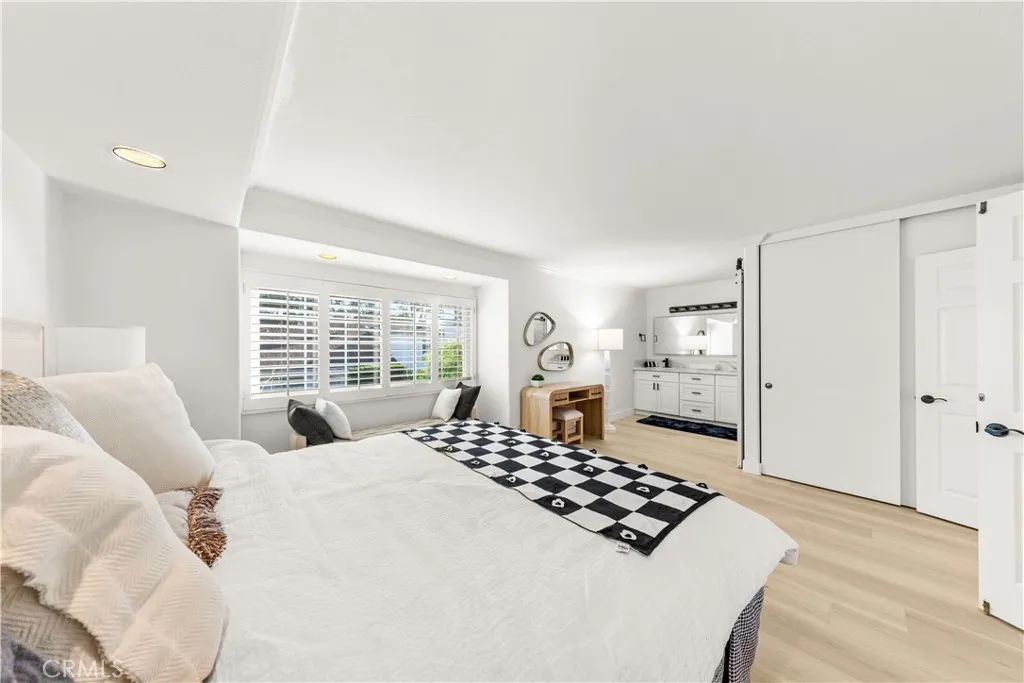 Additional image 27 of 54 Willow Tree Ln, Irvine, CA 92612