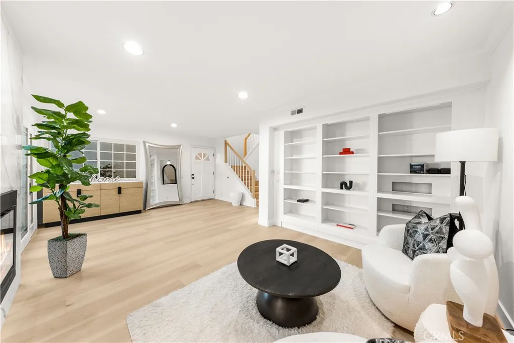 Additional image 12 of 54 Willow Tree Ln, Irvine, CA 92612