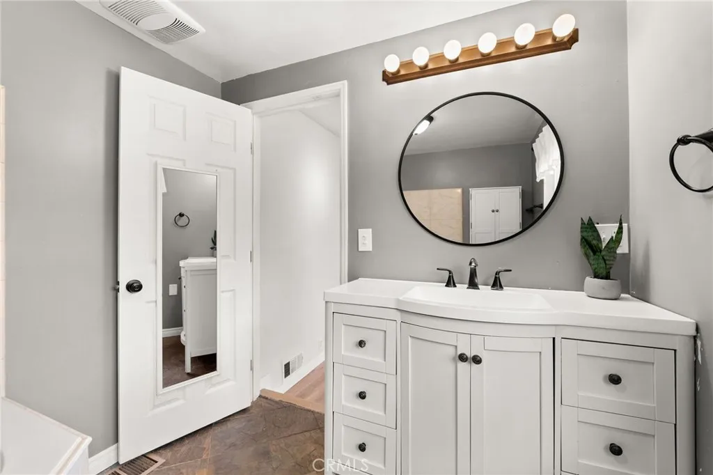 Additional image 82 of 2335 Carfax Ave, Long Beach, CA 90815