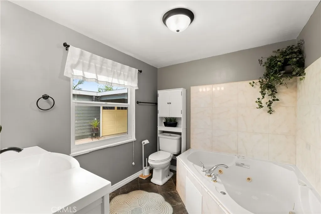 Additional image 31 of 2335 Carfax Ave, Long Beach, CA 90815