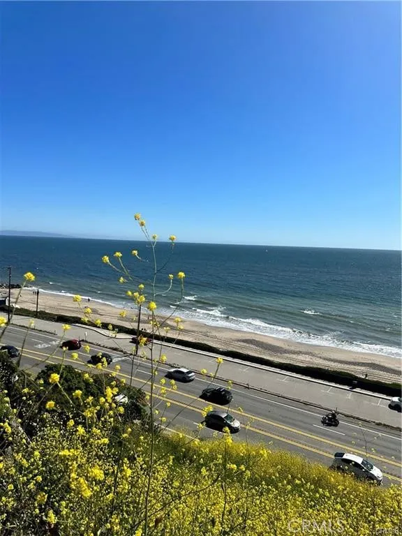 17444 Castellammare Dr