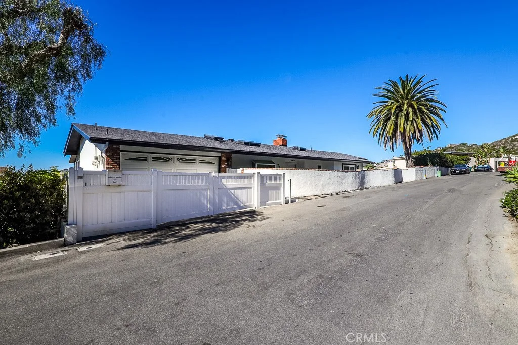 761 Temple Hills Dr, Laguna Beach, CA 92651