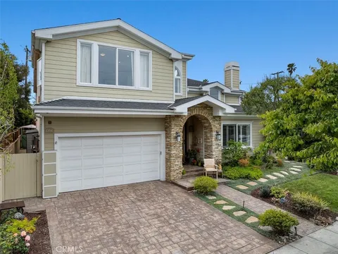 1304 Harkness St., Manhattan Beach, CA MLS: SB25108517