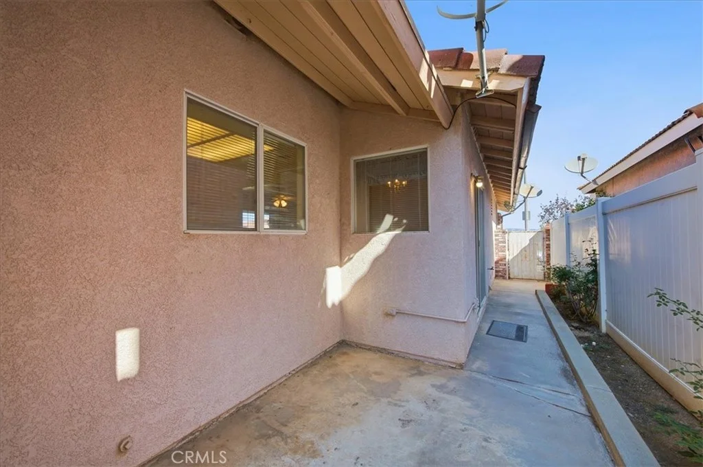 19981 Silvercrest Lane, Riverside, CA 92508