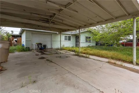 1420 Reese Avenue, Bakersfield, CA MLS: SR25098021