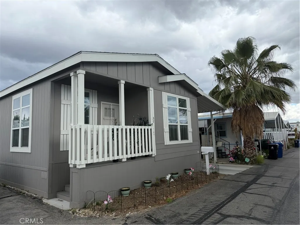 Additional image 18 of 21001 Plummer St Unit 37, Chatsworth, CA 91311