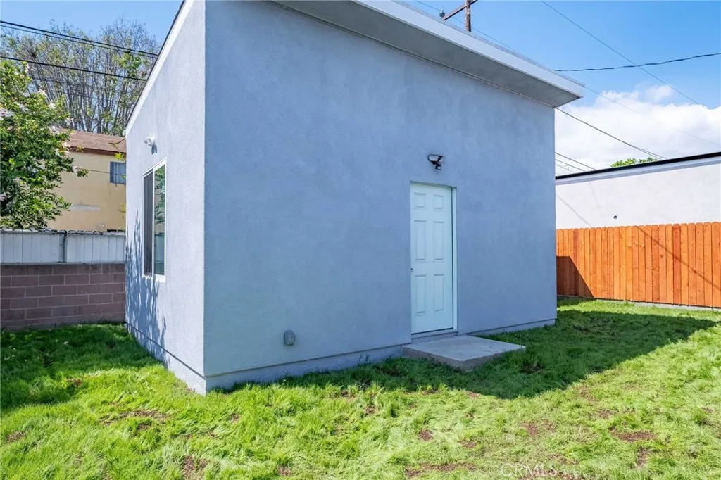 Additional image 70 of 3827 Lomina Ave, Long Beach, CA 90808