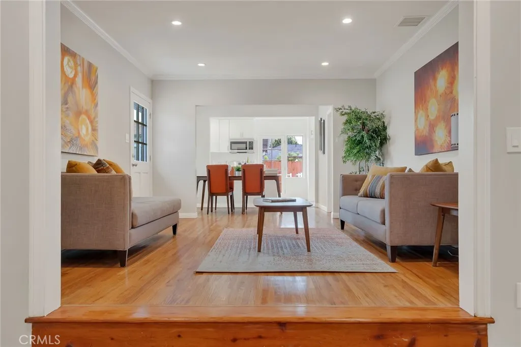 Additional image 8 of 3827 Lomina Ave, Long Beach, CA 90808