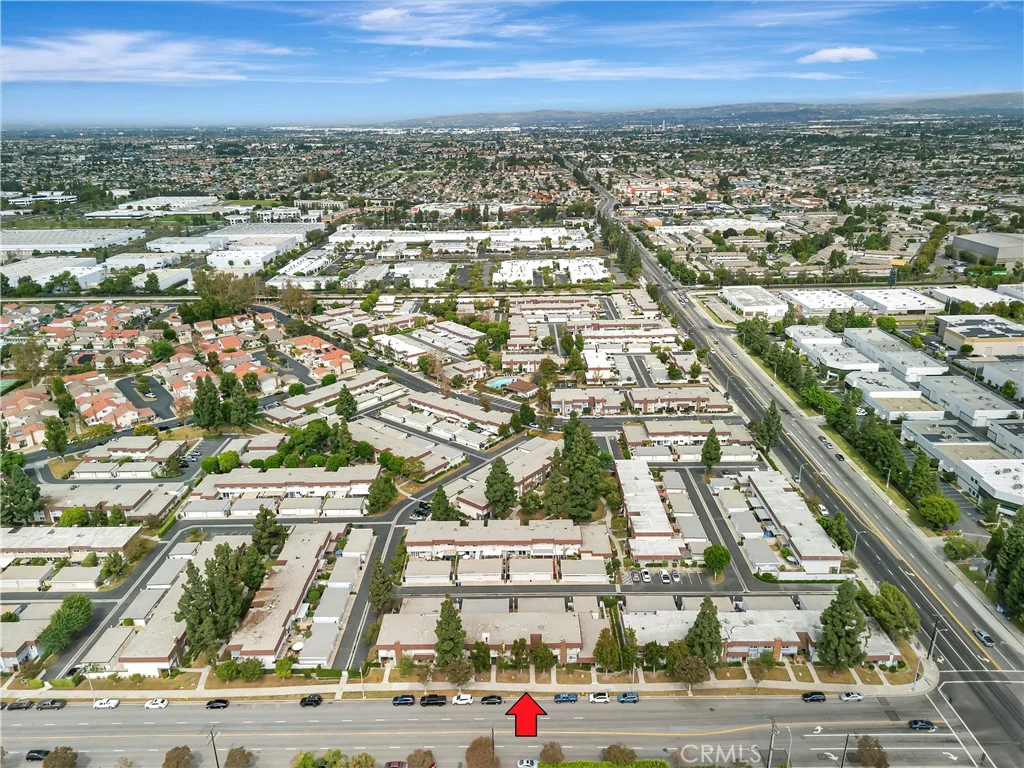 6907 Orangewood Ave, Cypress, CA 90630