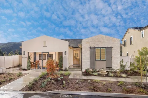 3063 Rue De Latour, Bonsall, CA MLS: PW25043447