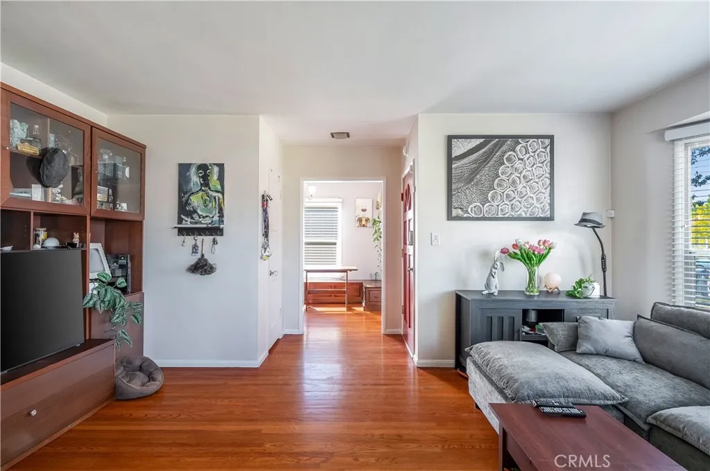 Additional image 68 of 17504 Hamlin St, Van Nuys, CA 91406