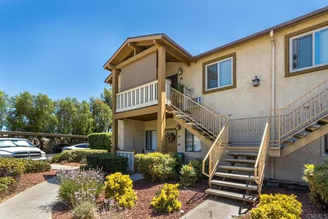 1423 Graves Avenue, El Cajon, CA MLS: PTP2502322