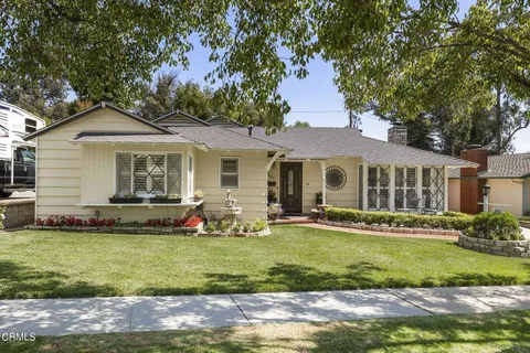 366 Court Avenue, Ventura, CA MLS: V1-29998