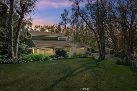 10139 Sun Valley Drive, Rancho Cucamonga, CA 91737 - MLS#: CV25055255