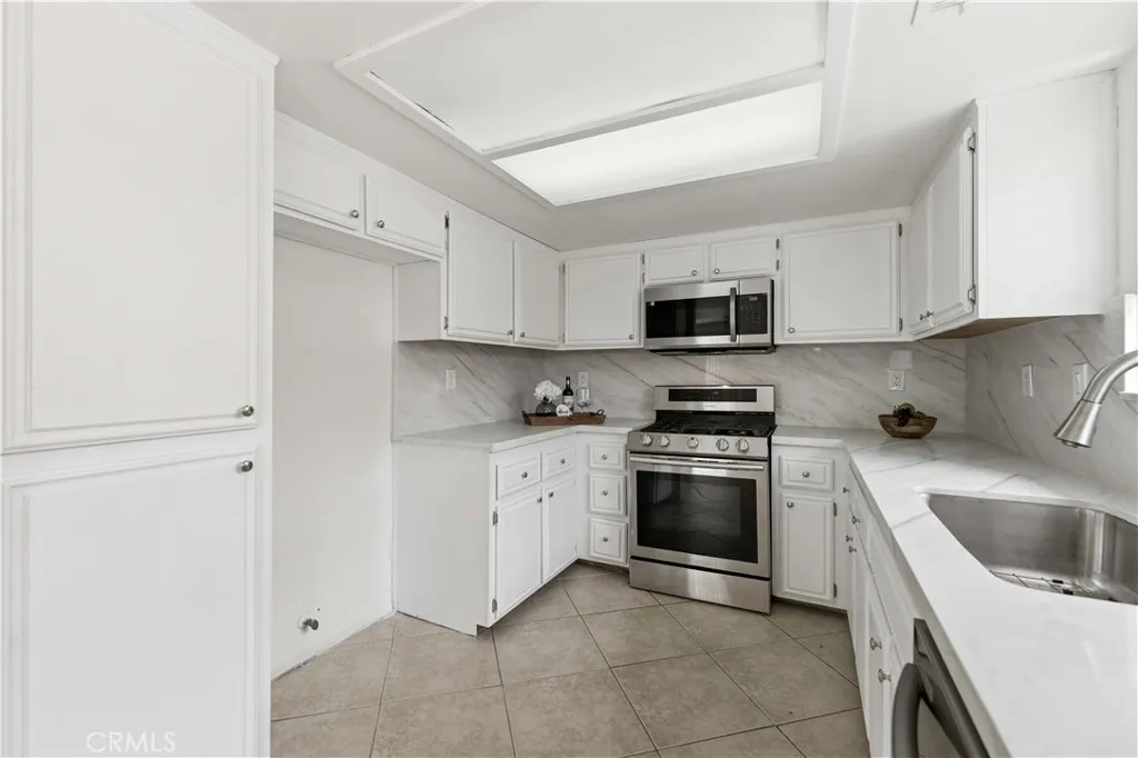 Additional image 14 of 1212 W Ave H4, Lancaster, CA 93534