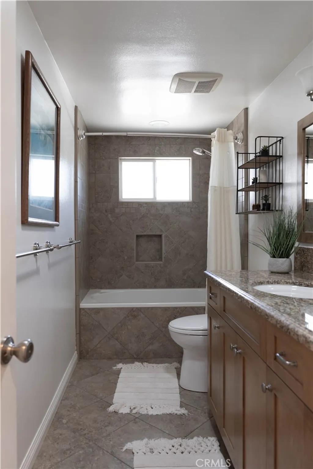 Additional image 12 of 245 Brentwood St, Costa Mesa, CA 92627