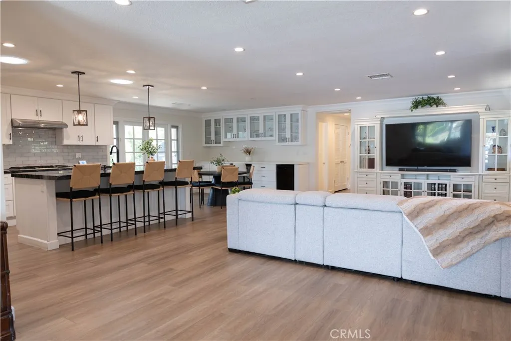 Additional image 4 of 245 Brentwood St, Costa Mesa, CA 92627