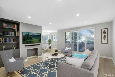 4949 Genesta Avenue Unit 104, Encino, CA 91316 - MLS#: SR25100288