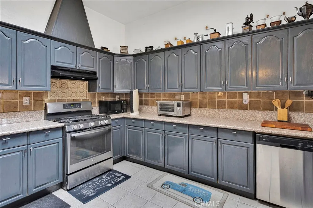 Additional image 77 of 20151 Serrano Rd, Apple Valley, CA 92307