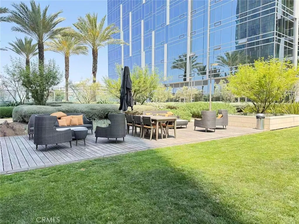 877 S Francisco St Unit 2503, Los Angeles, CA 90017
