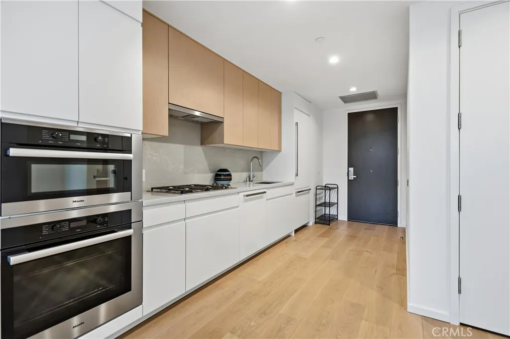 Additional image 8 of 877 S Francisco St Unit 2503, Los Angeles, CA 90017