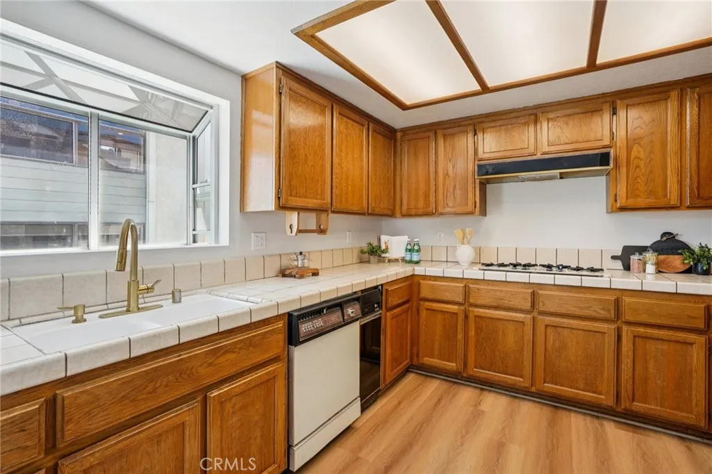 Additional image 55 of 211 S Helberta Avenue Unit 1, Redondo Beach, CA 90277