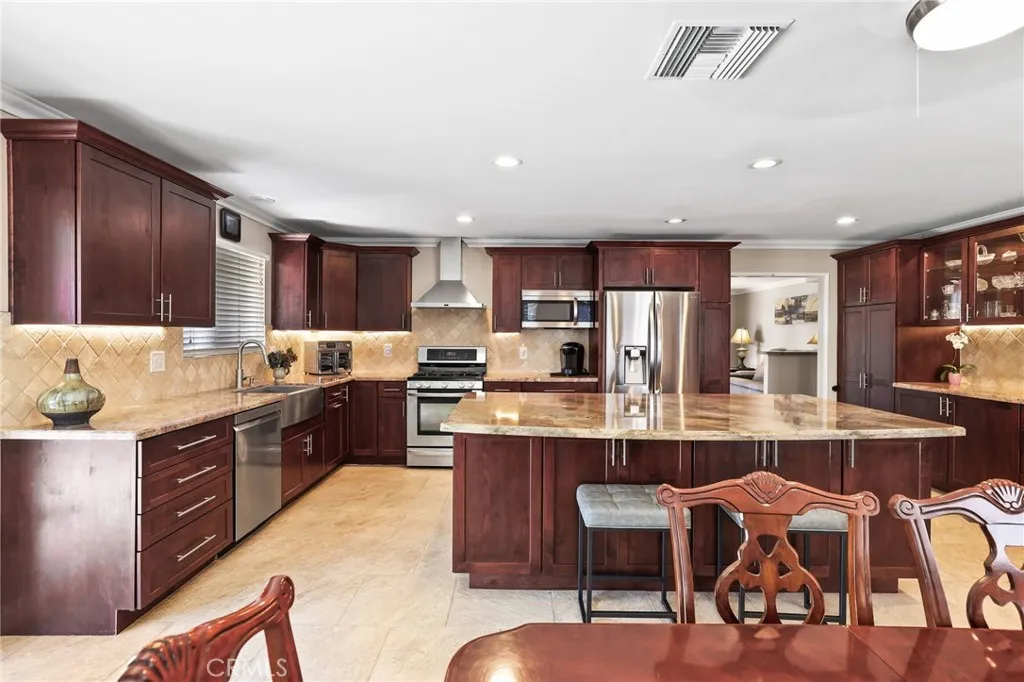 Additional image 4 of 390 N Milford St, Orange, CA 92867