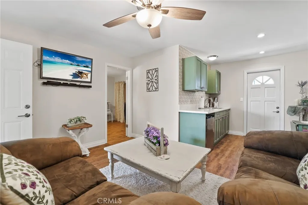 Additional image 3 of 390 N Milford St, Orange, CA 92867