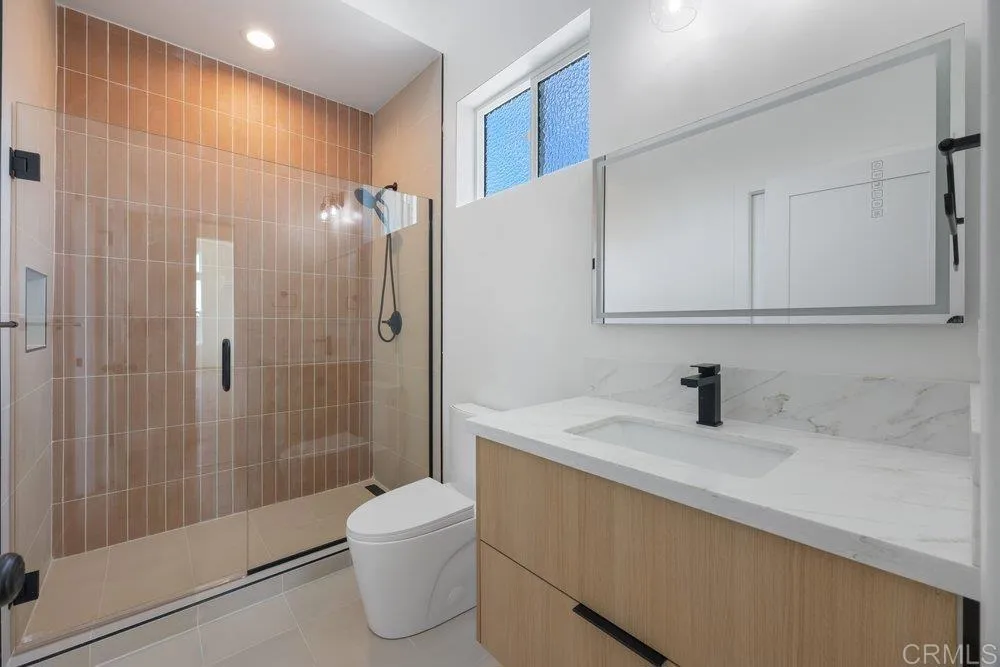 Additional image 23 of 3839 Baker St, San Diego, CA 92117