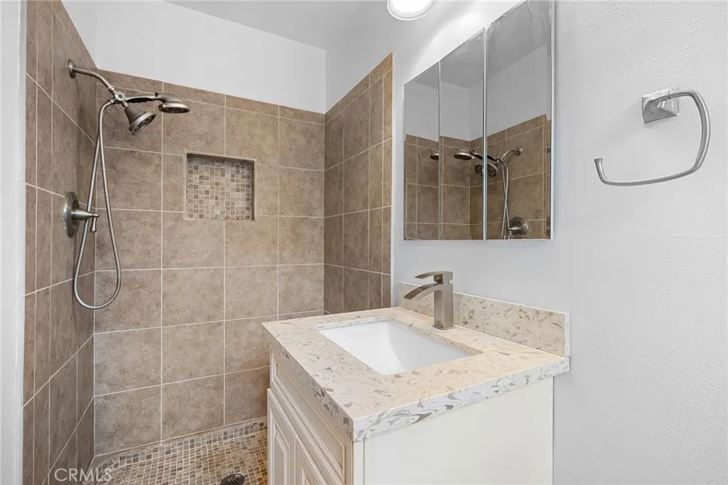 Additional image 53 of 11555 Collett Ave, Granada Hills, CA 91344