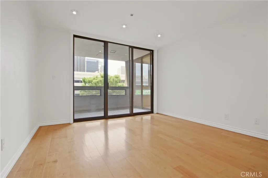 Additional image 23 of 121 S Hope Street Unit 318, Los Angeles, CA 90012