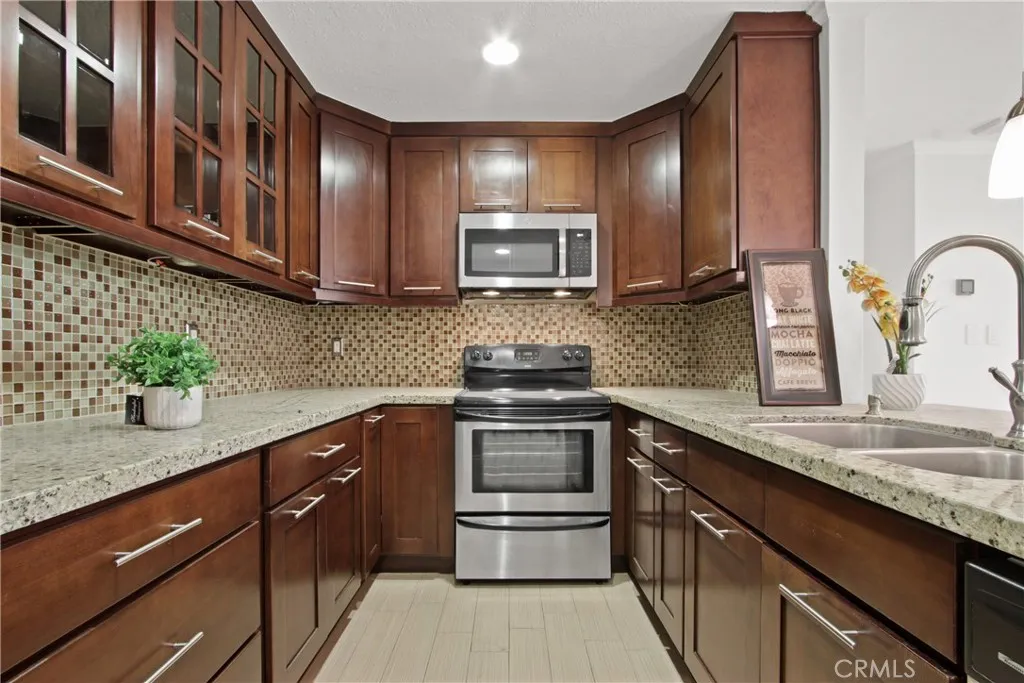 Additional image 3 of 121 S Hope Street Unit 318, Los Angeles, CA 90012