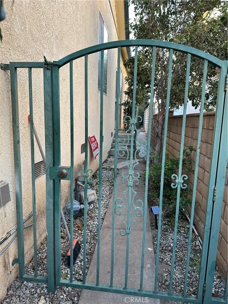 125 N Marguerita Ave, Alhambra, CA 91801