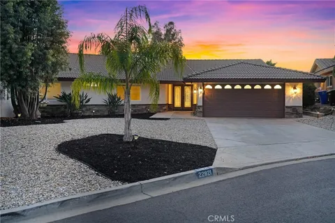 22821 Lassen Drive, Canyon Lake, CA MLS: OC25063023