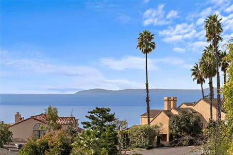 2335 Hillview Drive, Laguna Beach, CA 92651 - MLS#: LG25017783