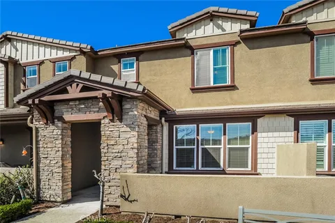 28648 Pietro Drive, Valencia, CA MLS: AR24199891