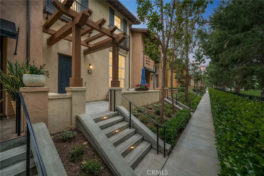 71 Stepping Stone, Irvine, CA 92603
