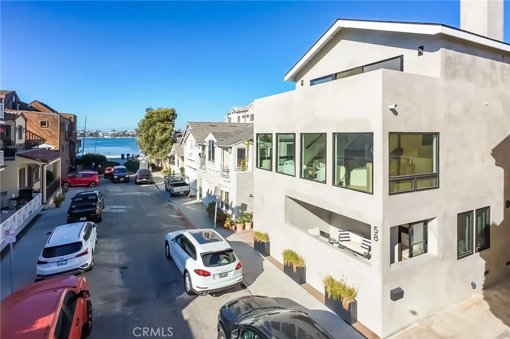 58 66th Pl, Long Beach, CA 90803 photo 2