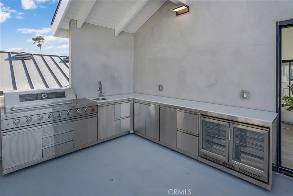 58 66th Pl, Long Beach, CA 90803