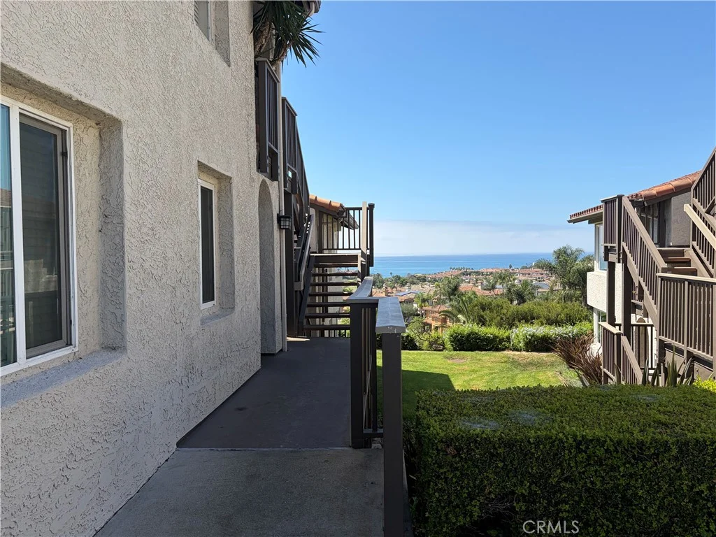 38 Corniche Dr Unit B, Dana Point, CA 92629 photo 2