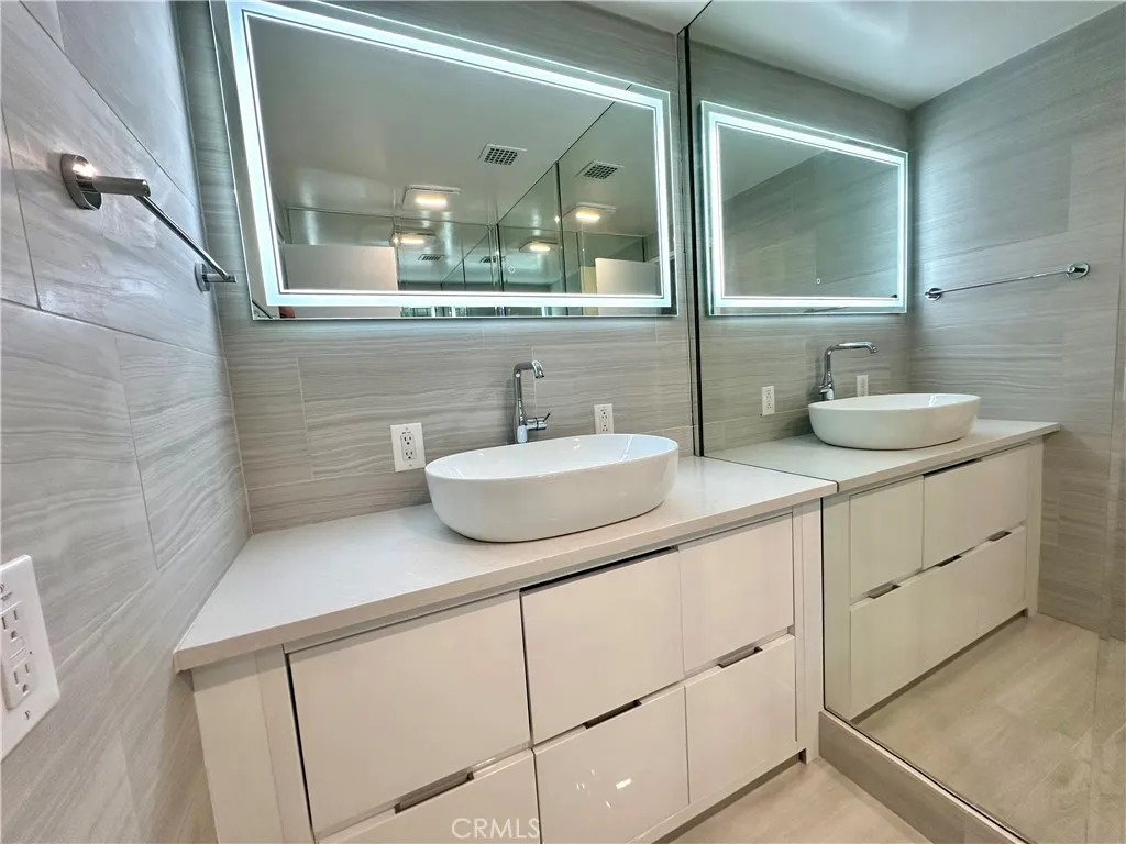 Additional image 15 of 10450 Wilshire Unit 2A, Los Angeles, CA 90024
