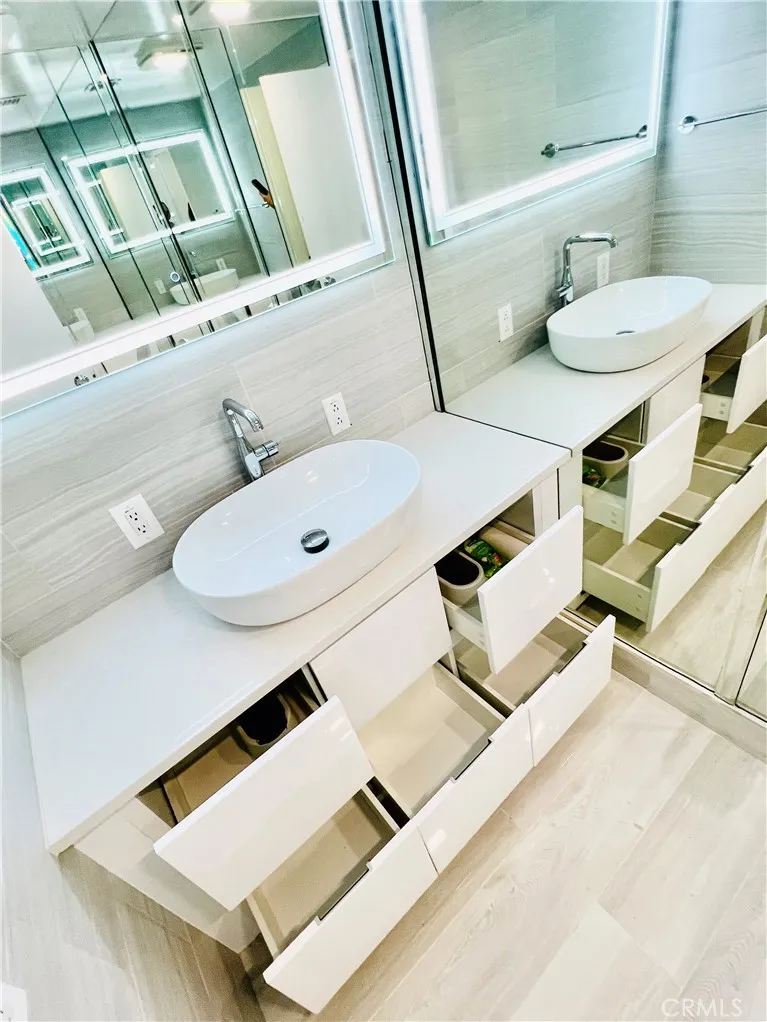 Additional image 40 of 10450 Wilshire Unit 2A, Los Angeles, CA 90024