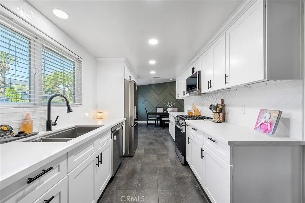 Additional image 17 of 726 E Sierra Madre Avenue, Glendora, CA 91741