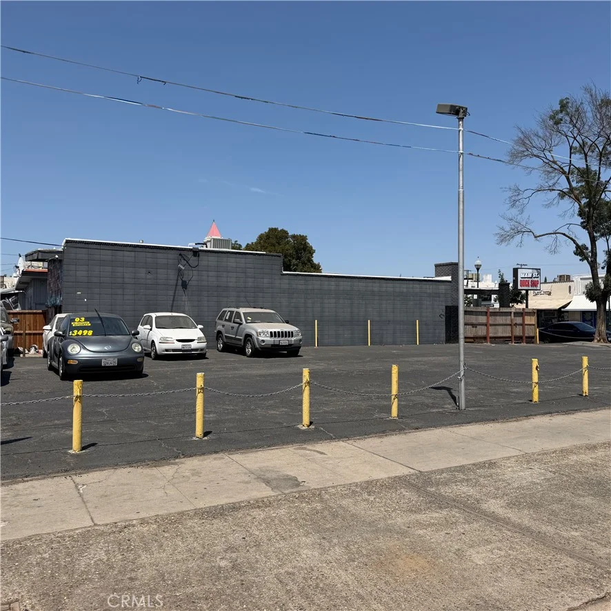 210 W Main St, Merced, CA 95340