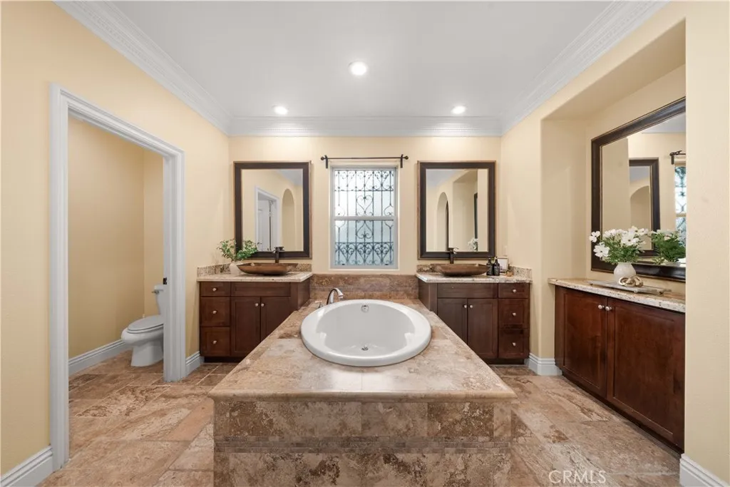 Additional image 16 of 94 Mission, Irvine, CA 92620